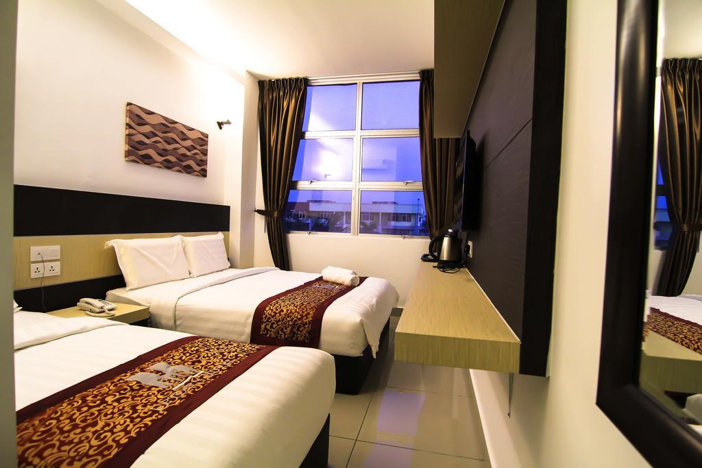 Uptown Hotel Seremban Esterno foto