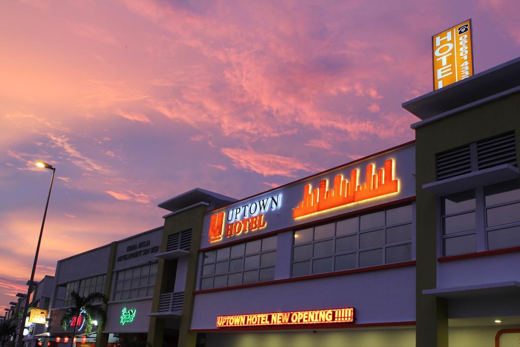 Uptown Hotel Seremban Esterno foto